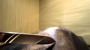 7 Amazing Ways Self-Healing Materials Will End Cracked Screens 1 self-healing